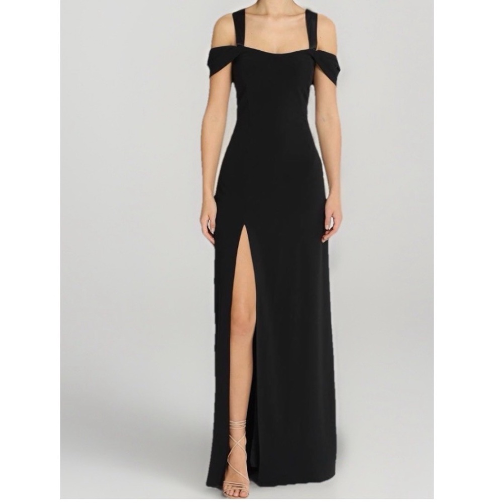 IVORY Halston Heritage Elegant Strap Evening Gown Size 0 Excellent Condition
